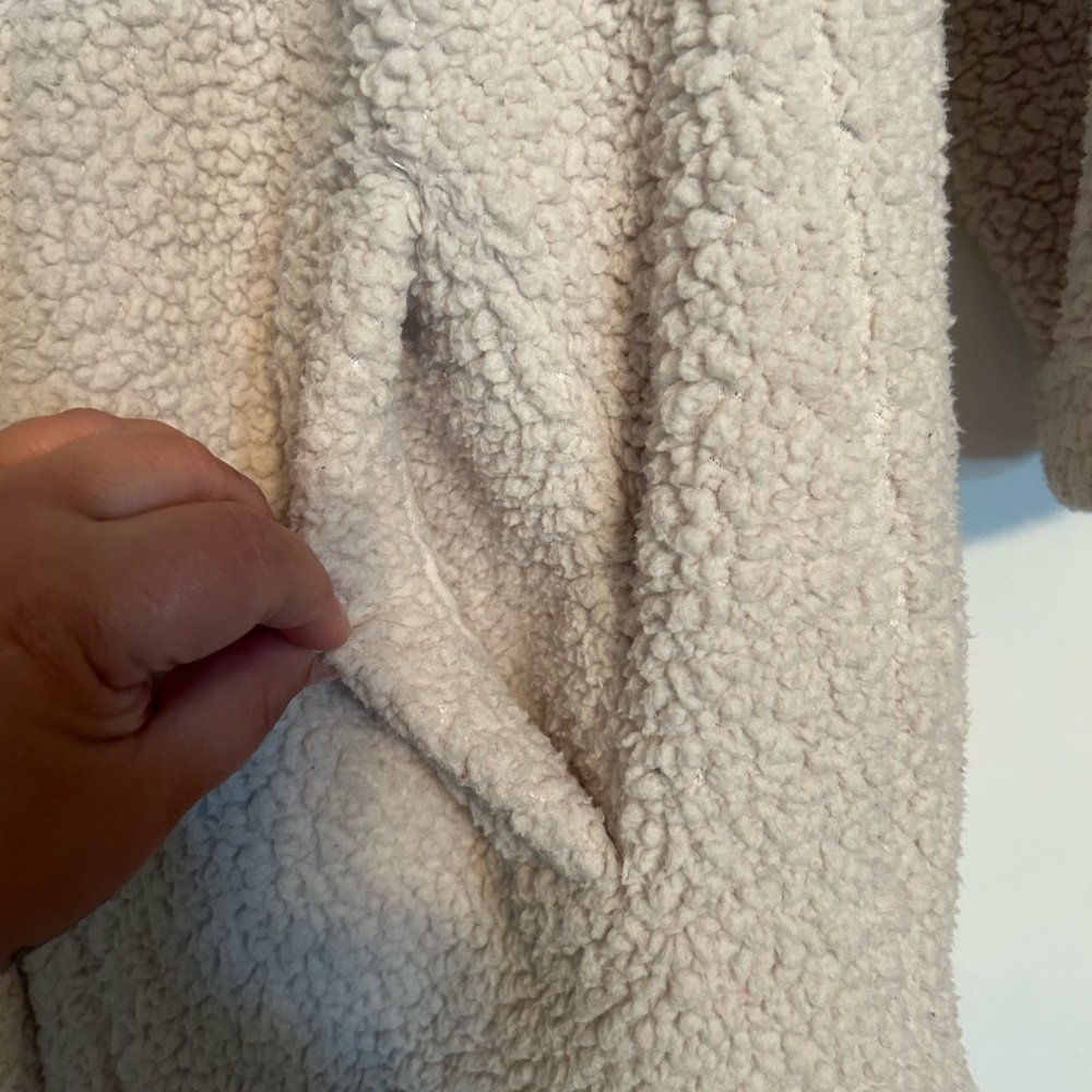 American Eagle fuzzy hooded jacket size M - Picture 4 of 5